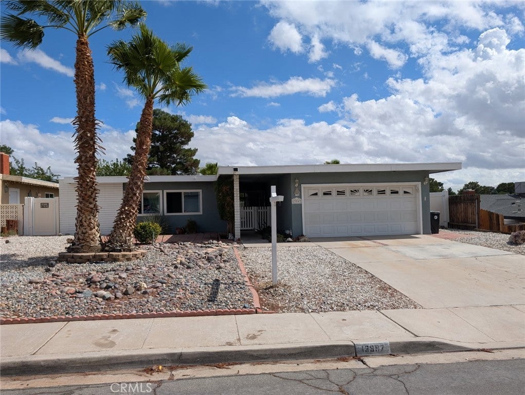 Photo of Listing #IV25219458