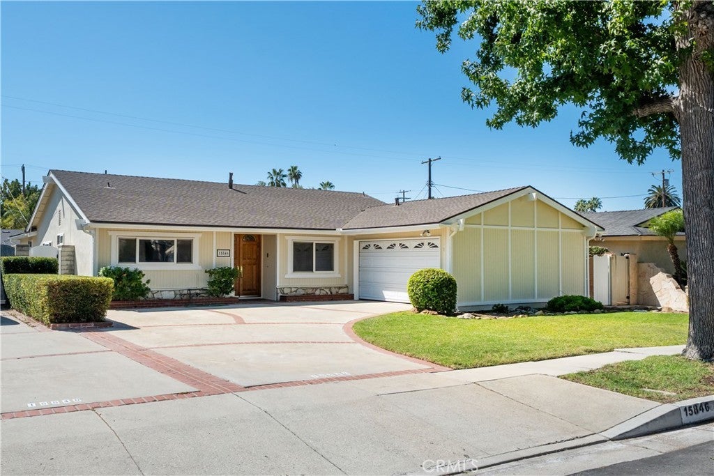 Photo of Listing #SR25220120