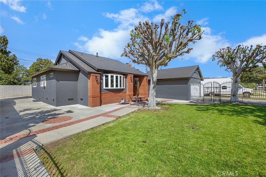 Photo of Listing #PW25221132