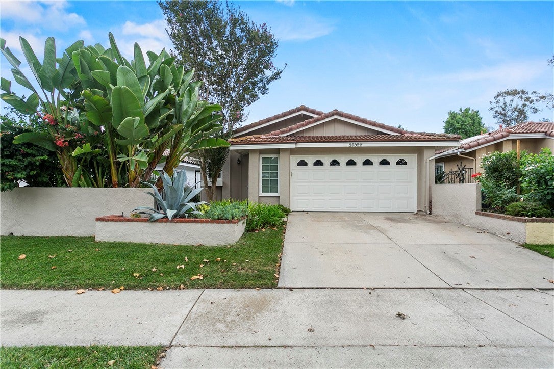 Photo of Listing #NP25178920