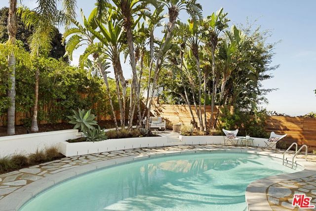 2367 Ronda Vista Drive, Los Angeles