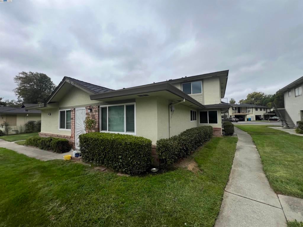 Photo of Listing #41112179