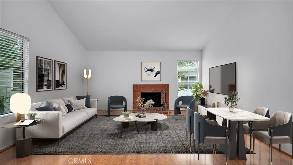 Photo of Listing #OC25220349