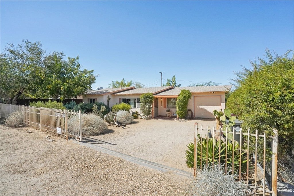 Photo of Listing #RS25221060