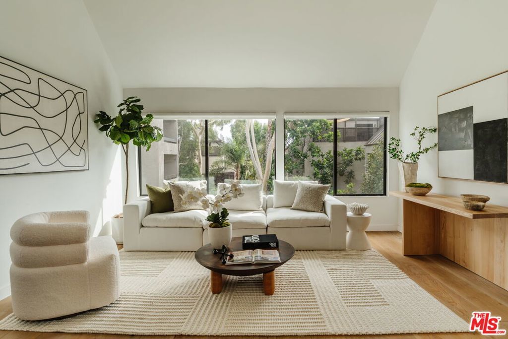 Photo of Listing #25581987