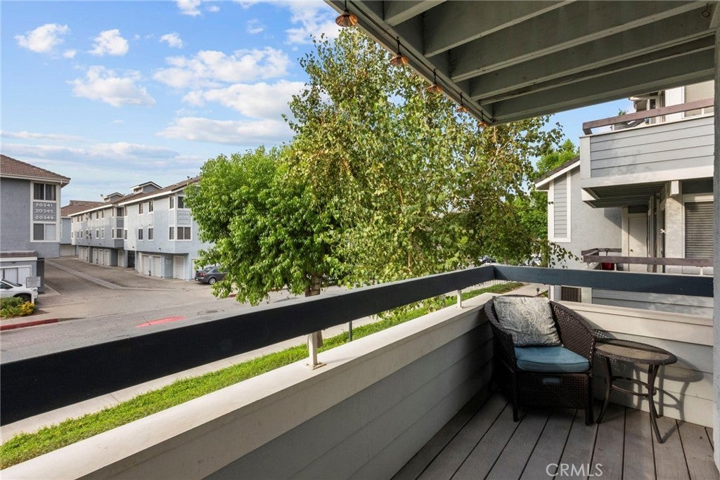 Photo of Listing #SR25221601