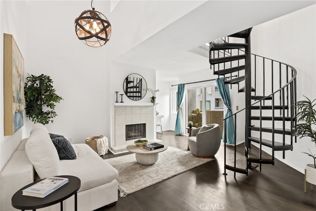 Photo of Listing #SB25220889