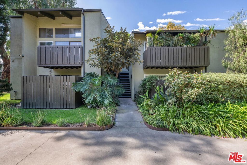 Photo of Listing #25594885