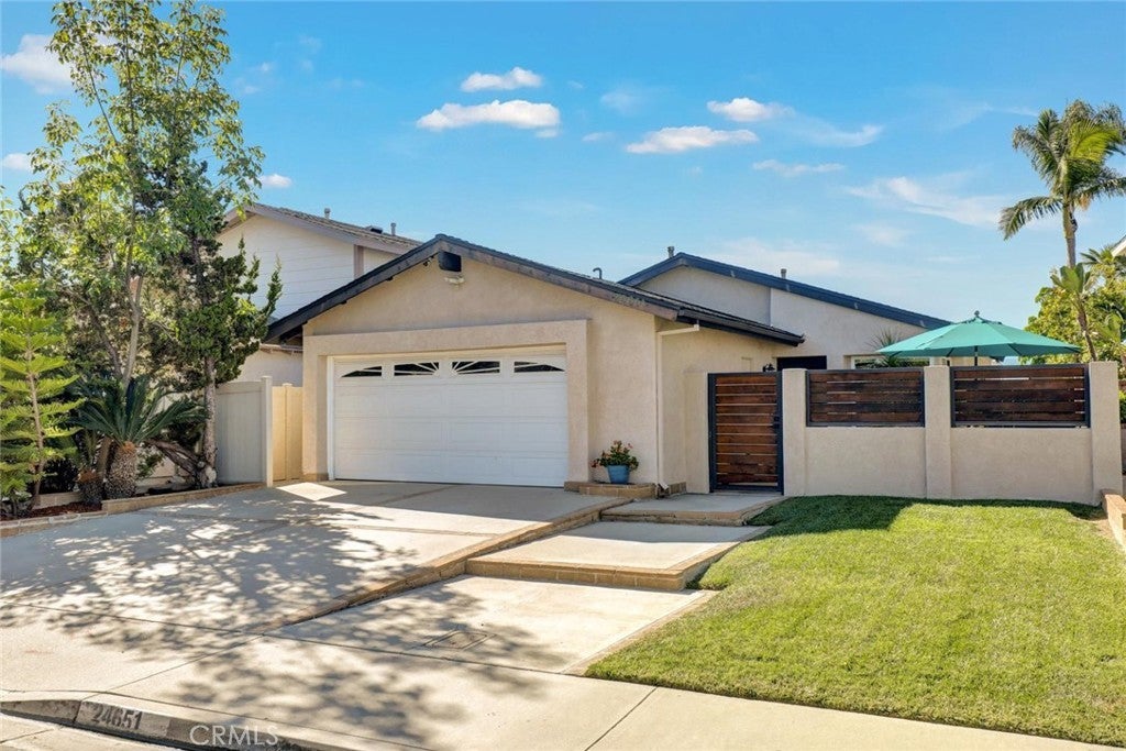 Photo of Listing #OC25204086