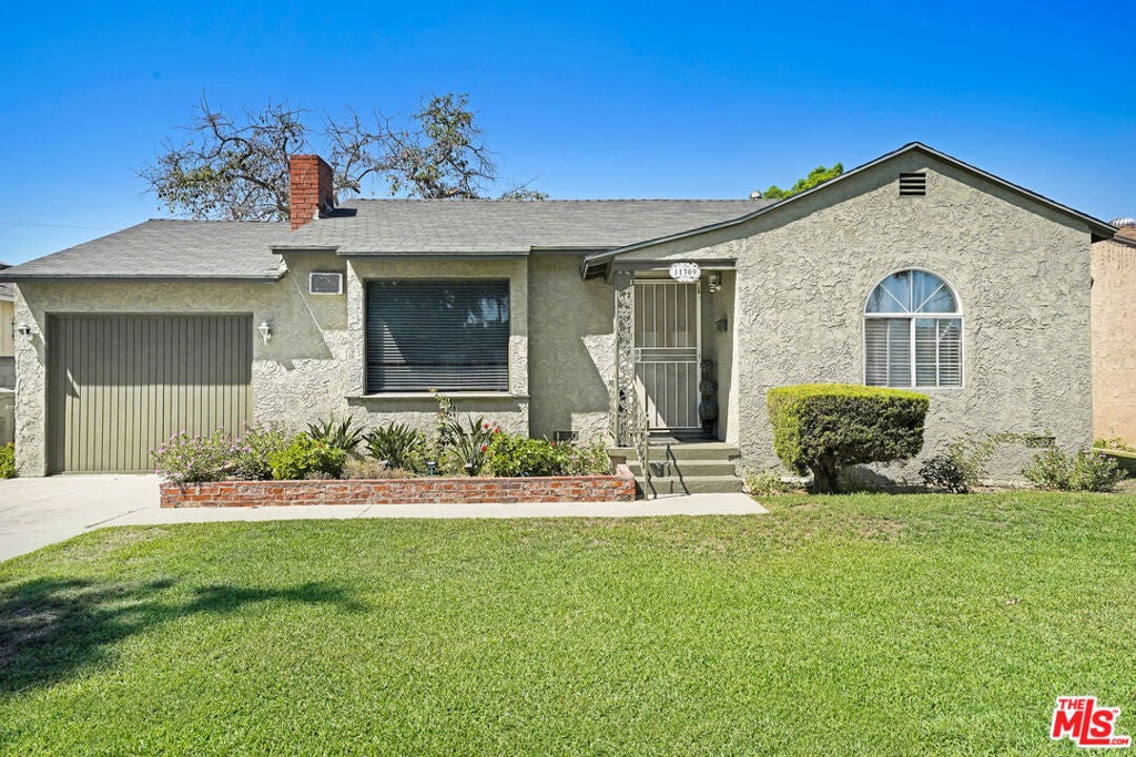 Photo of Listing #25595661