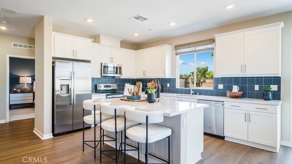 Photo of Listing #SW25222673