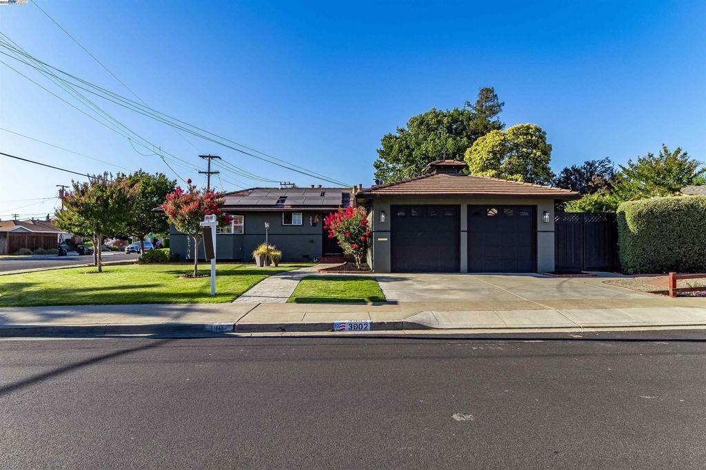 Photo of Listing #41112382