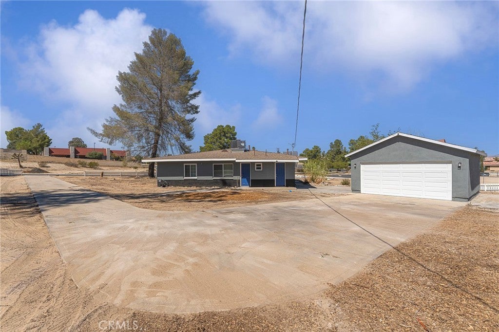 Photo of Listing #IV25221705