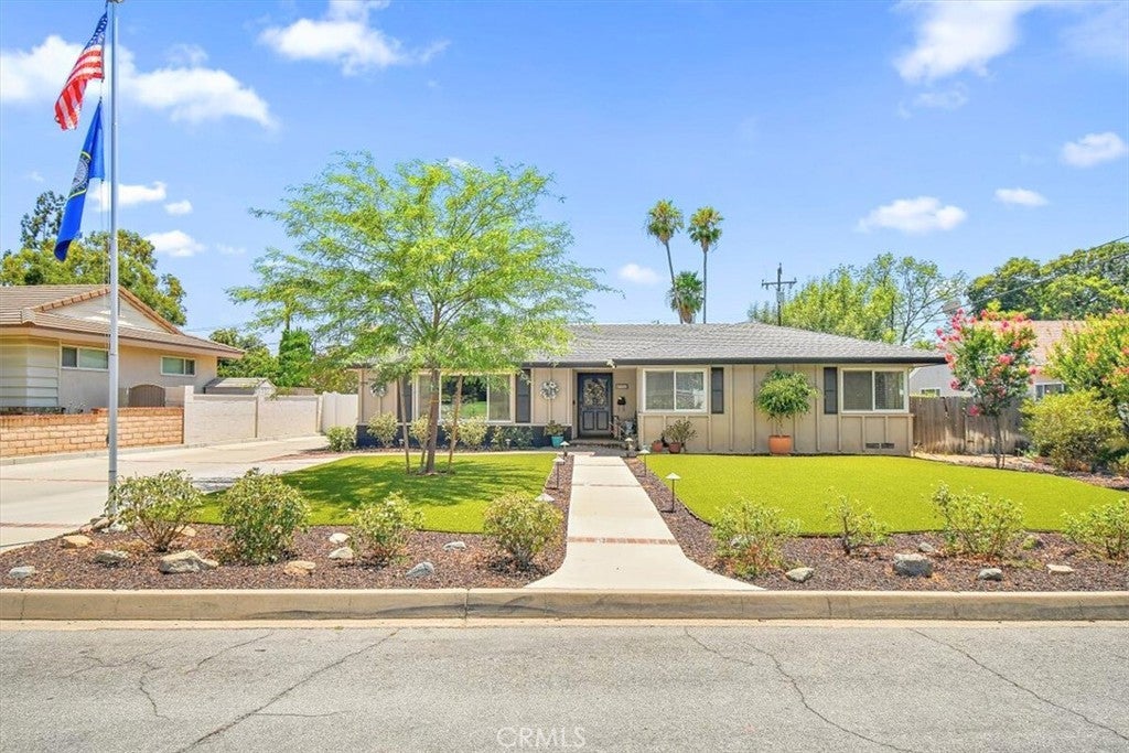 Photo of Listing #CV25222899