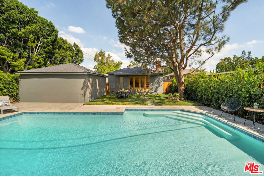 Photo of Listing #25596253