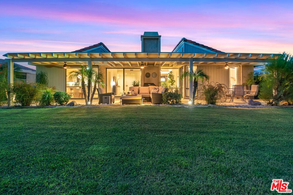 Photo of Listing #25593191