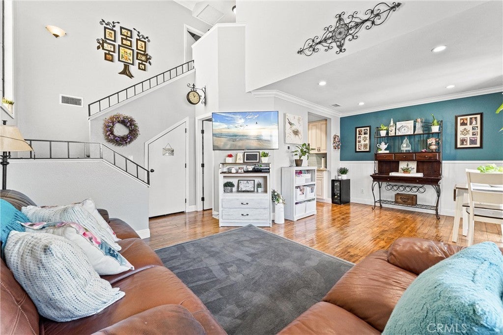 Photo of Listing #PW25223386