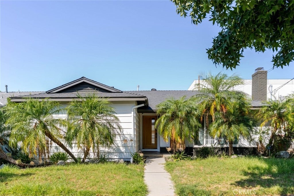 Photo of Listing #SR25223458