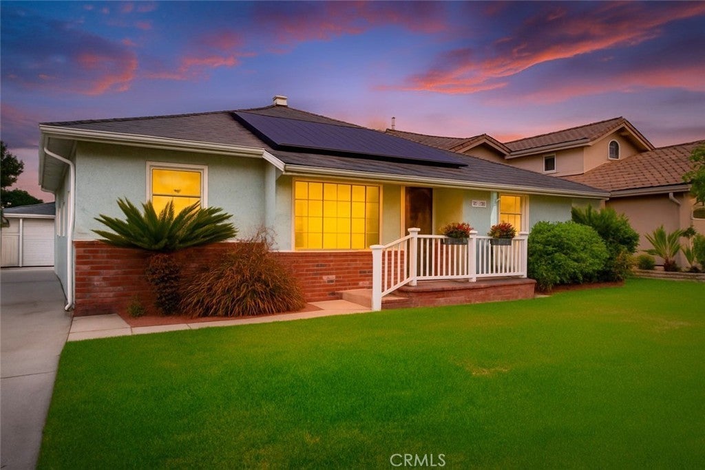 Photo of Listing #RS25223901