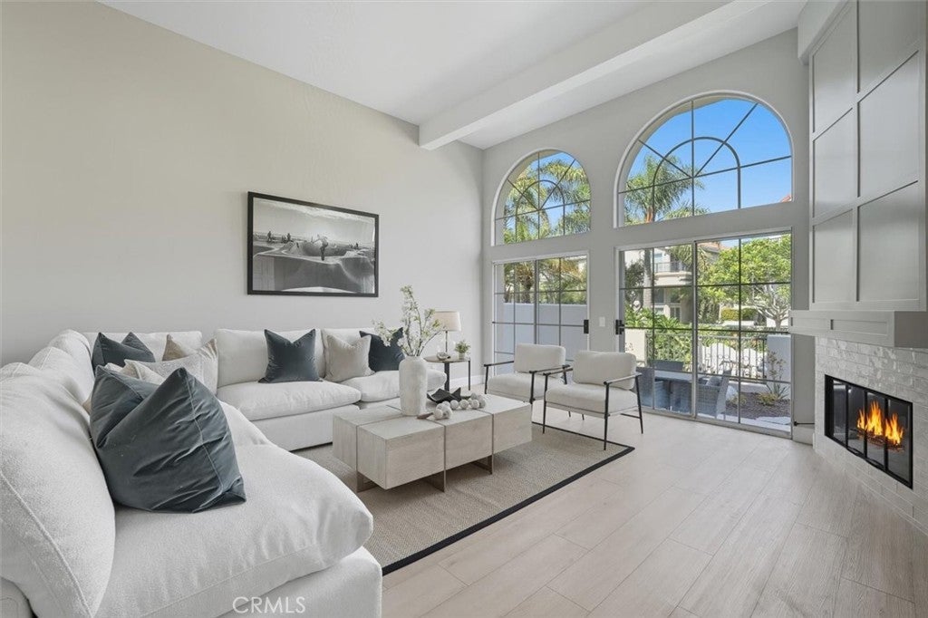 Photo of Listing #PW25219182