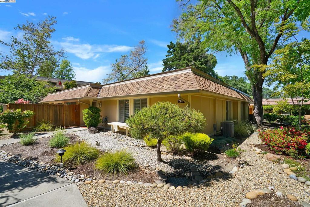 Photo of Listing #41112524