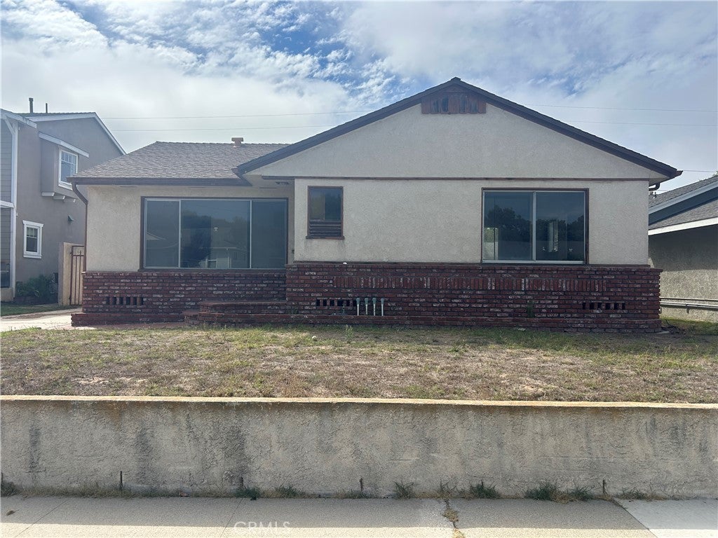 Photo of Listing #SB25222773