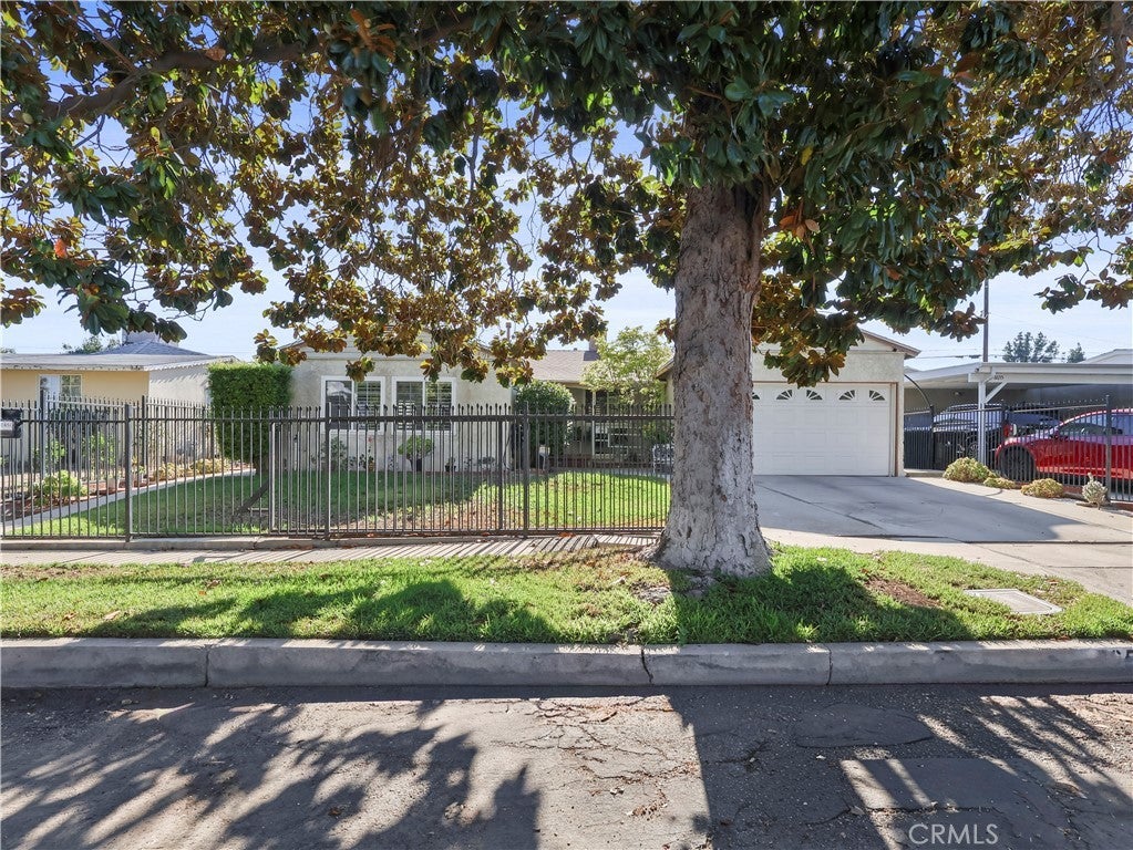 Photo of Listing #SR25224120