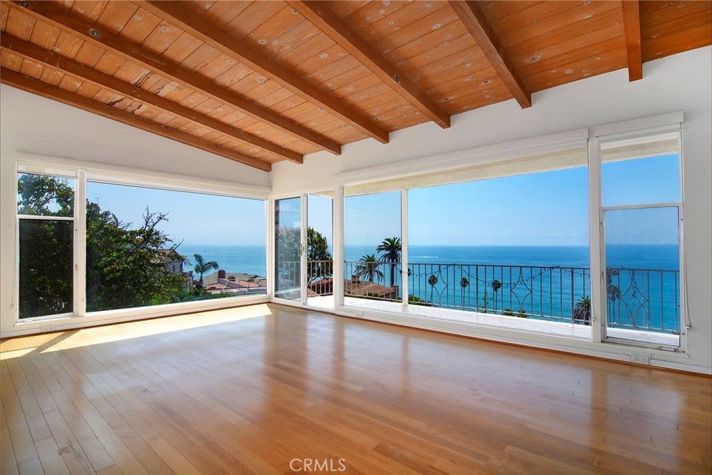 Photo of Listing #SR25216939