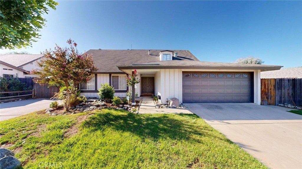 Photo of Listing #IV25222182