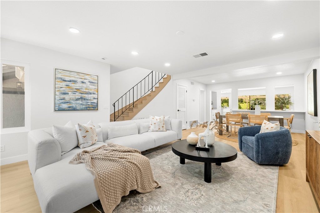 Photo of Listing #OC25224463