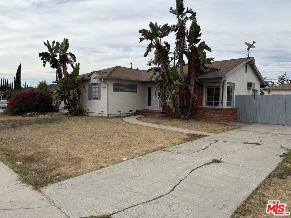 Photo of Listing #25595239