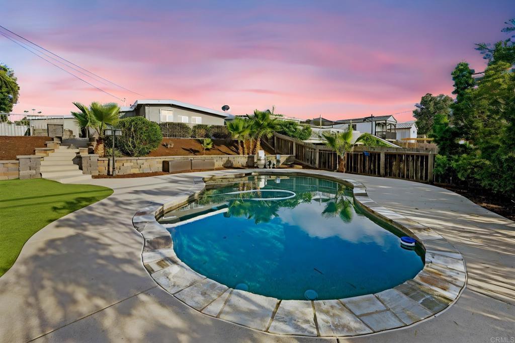 Photo of Listing #PTP2507299