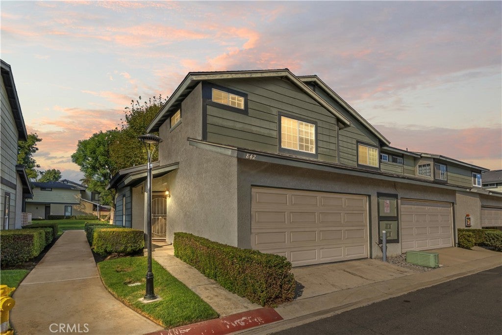 Photo of Listing #DW25224726