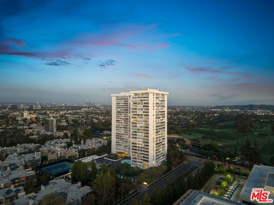 Photo of Listing #25595801