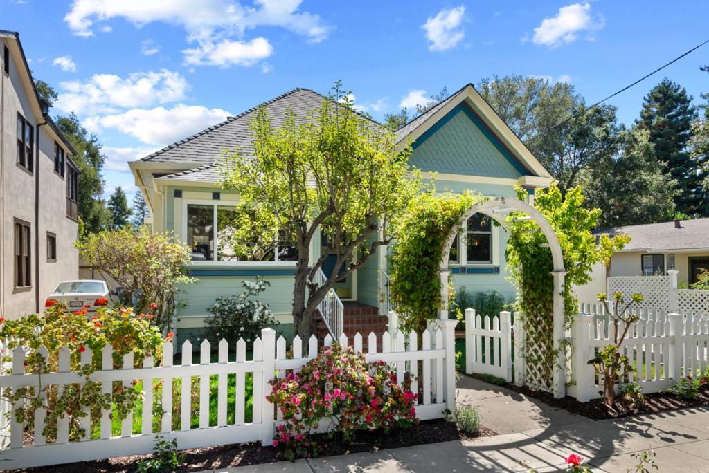 Photo of Listing #ML82022805