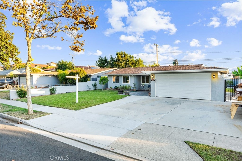 Photo of Listing #OC25225298