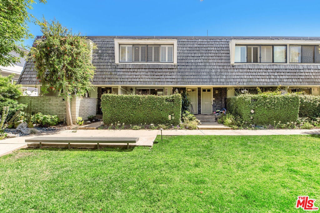 Photo of Listing #25597363