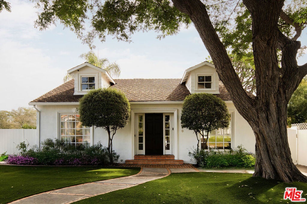 Photo of Listing #25596641