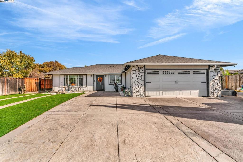 Photo of Listing #41112737