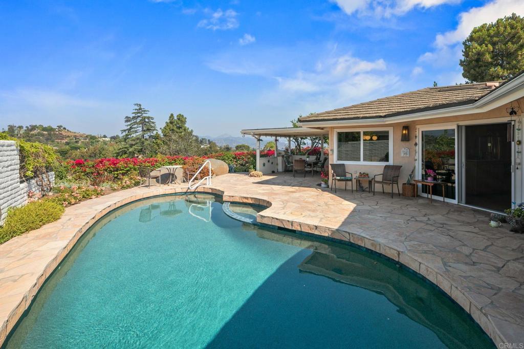 Photo of Listing #PTP2507337