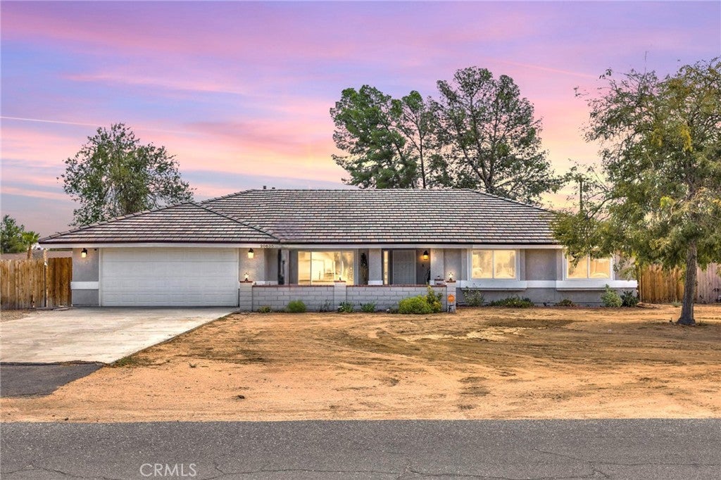 Photo of Listing #IV25225386