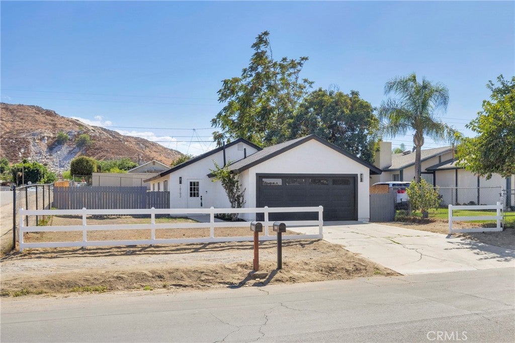 Photo of Listing #OC25225399