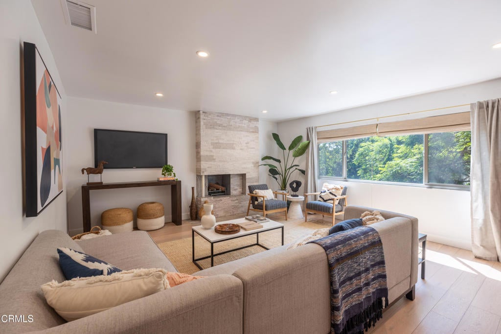 Photo of Listing #P1-24274