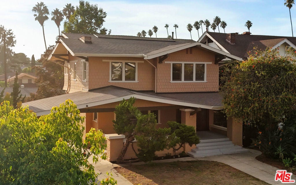 Photo of Listing #25596013