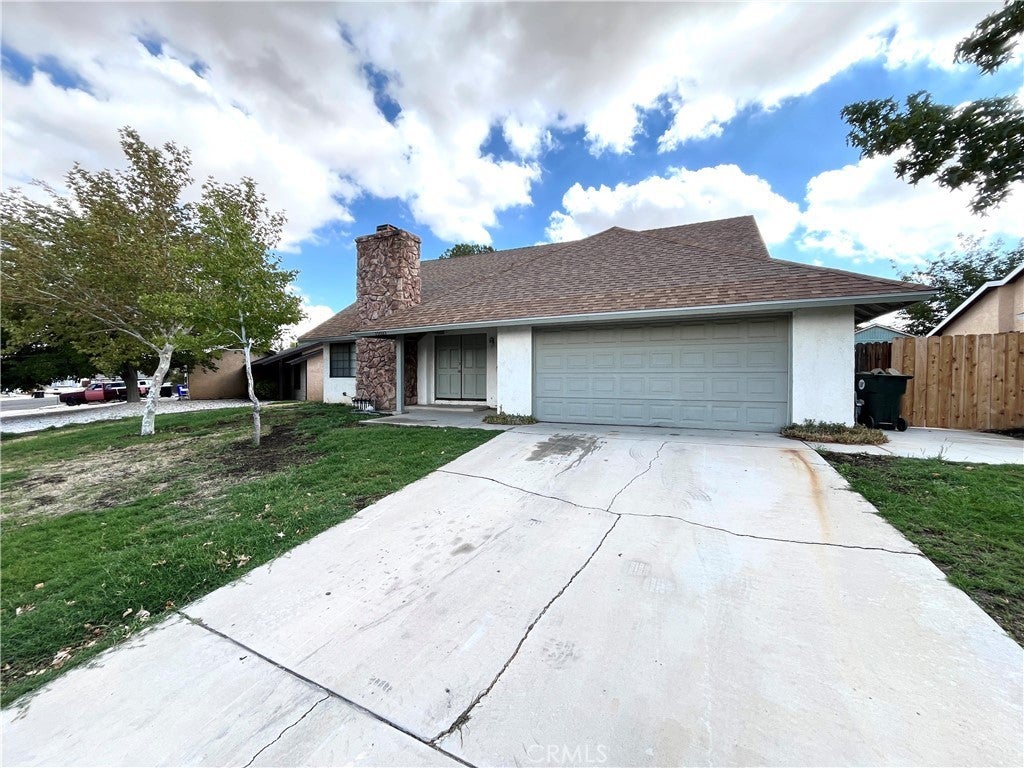 Photo of Listing #IV25225345