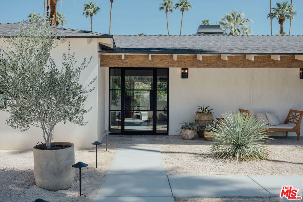 1560 S Calle Palo Fierro, Palm Springs
