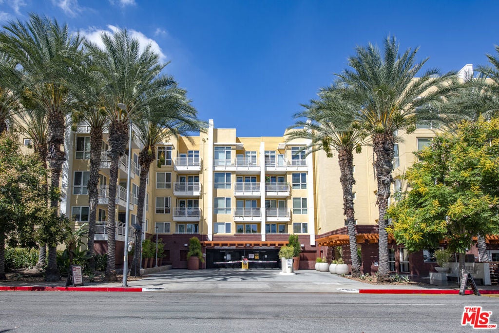 Photo of Listing #25590989