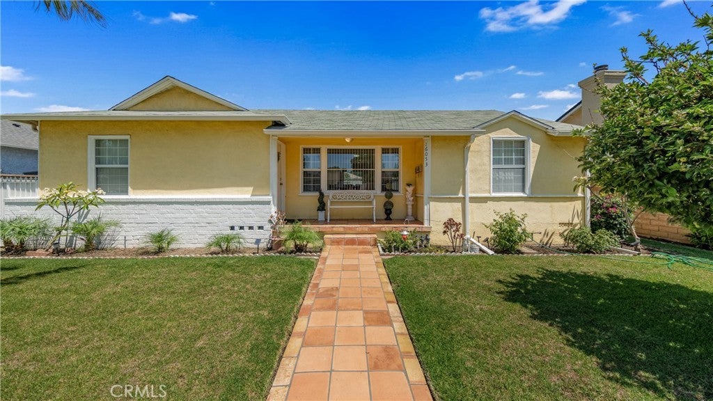 Photo of Listing #SR25174788