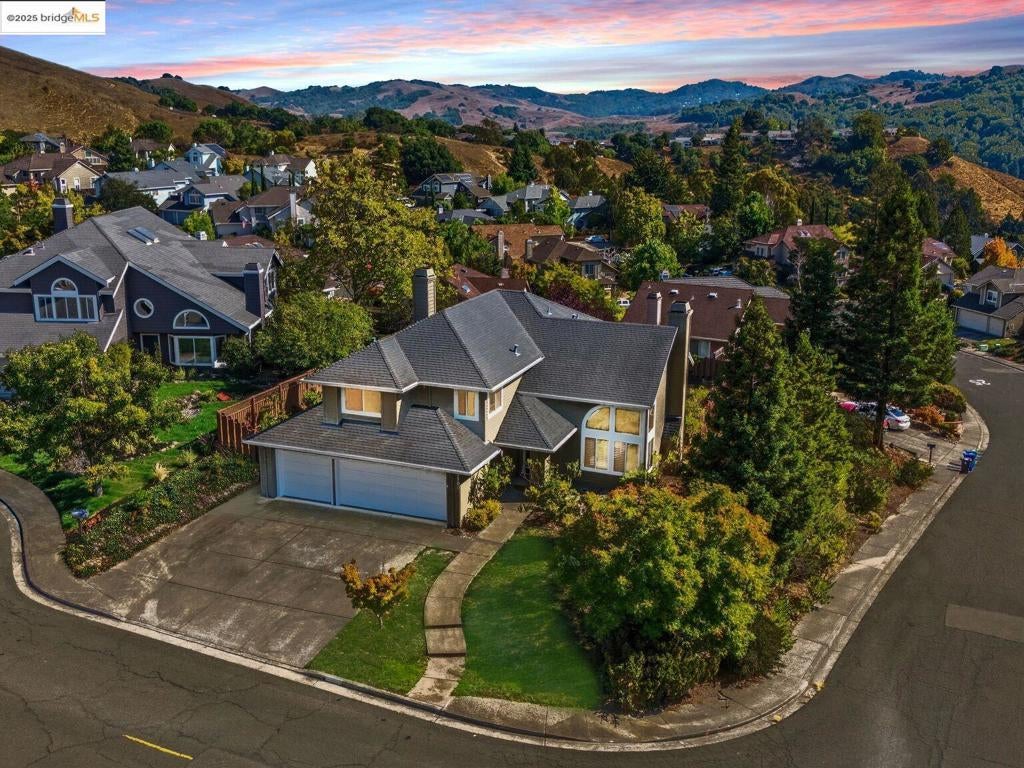 Photo of Listing #41112853