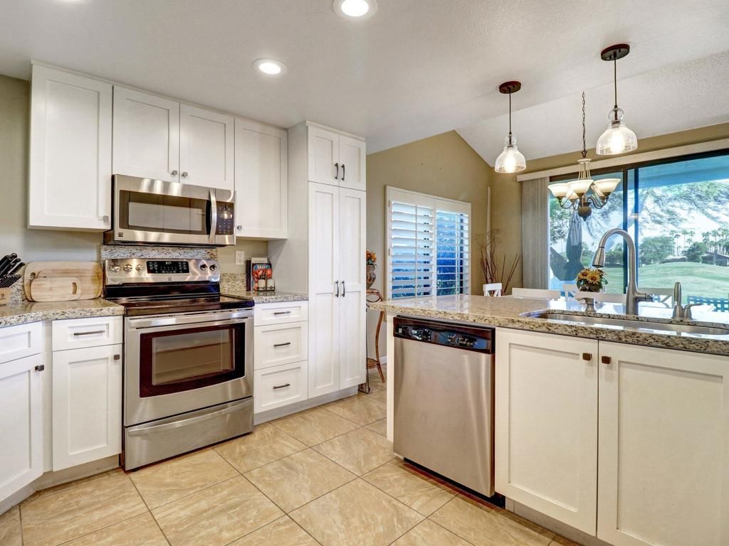 54671 Inverness Way, La Quinta